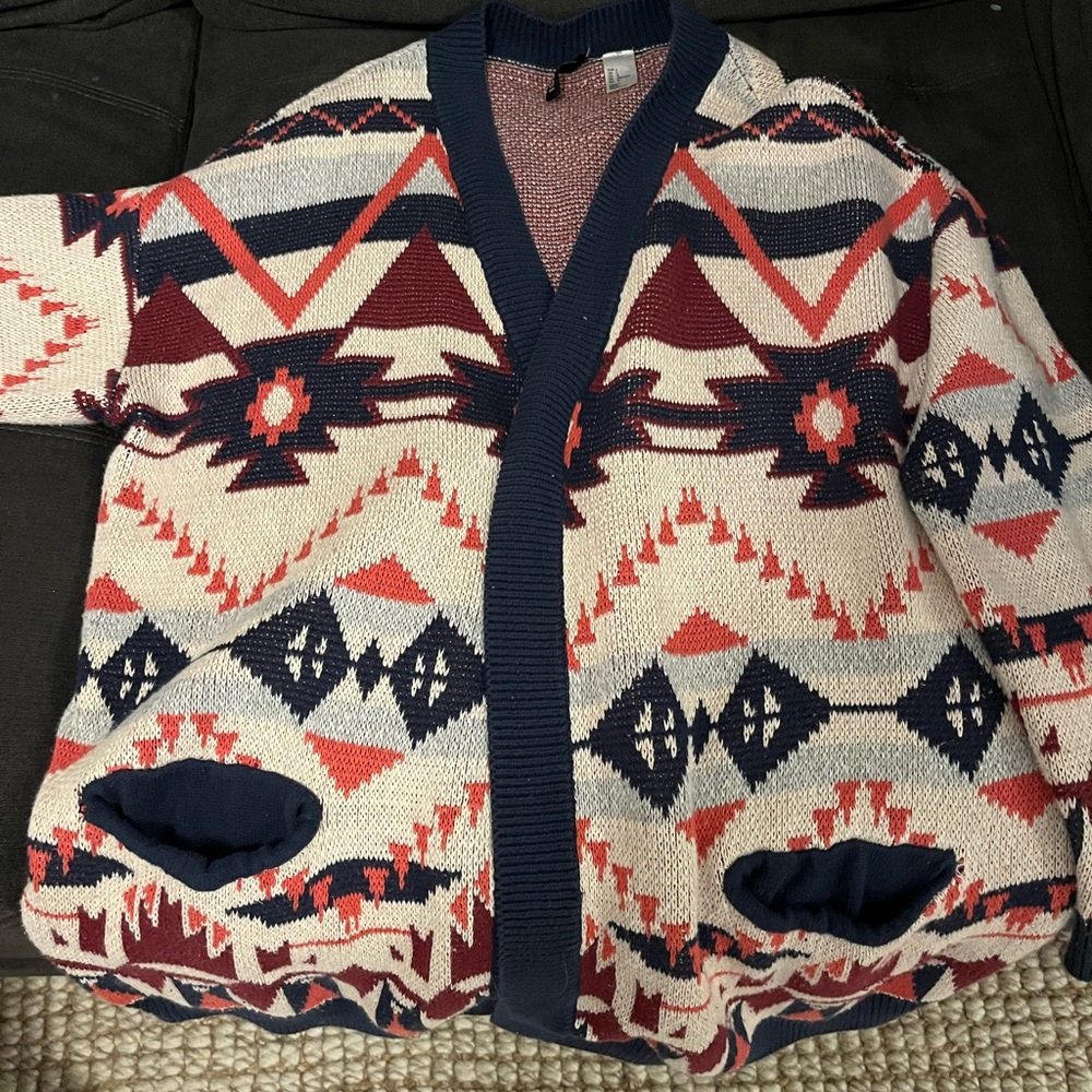 H&M woman’s sweater